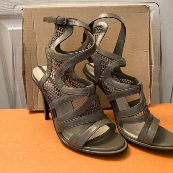 Zara Olive Green Heels - Picture 5 of 6